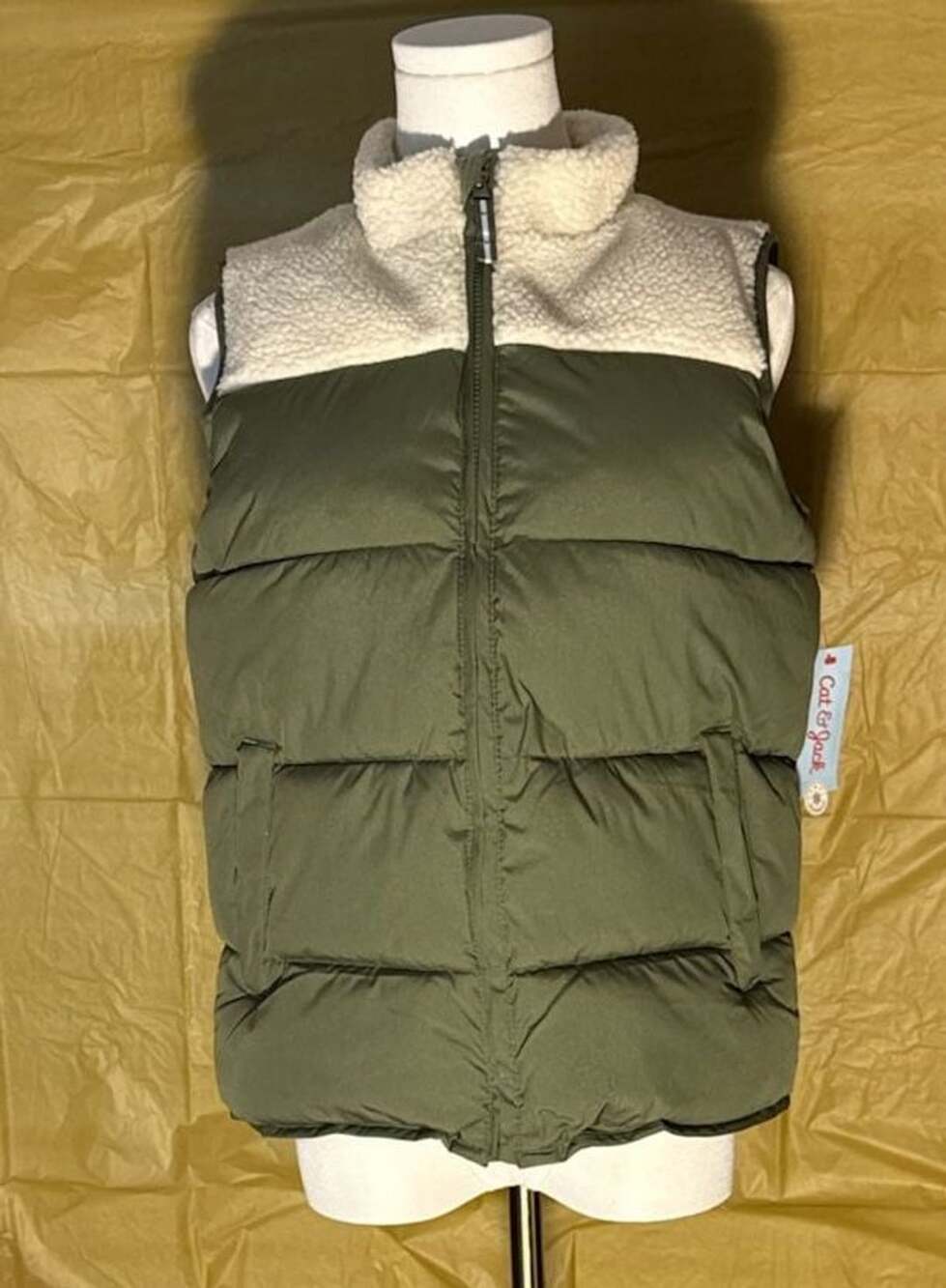 Cat & Jack Puffer Vest Size XL(14) Green Sherpa Colorblock